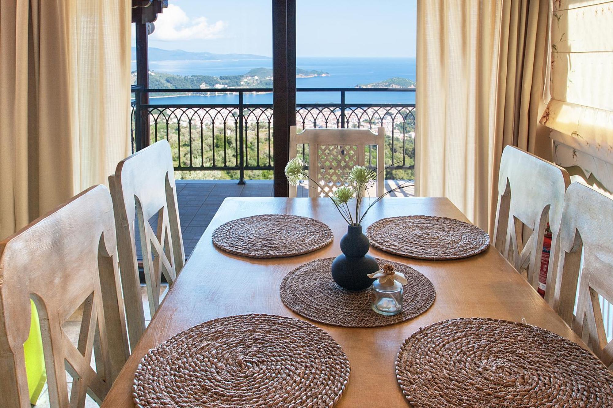Fotini Villa